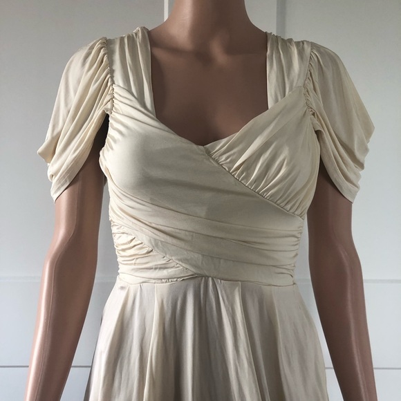 ASOS Yellow Cream Open Back Puffy Sleeves Stretch Tulip Mini Dress XS 2 4 - Picture 2 of 4